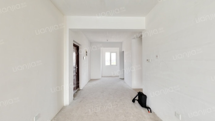 天津华侨城嘉水苑二手房实景图