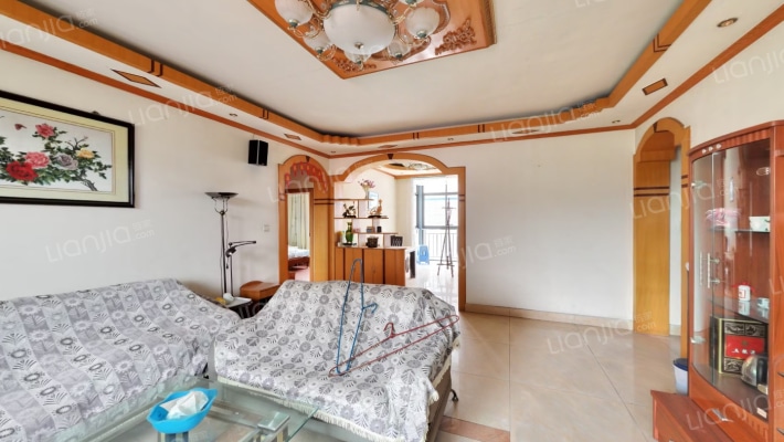 阿坝州农行都江堰住宅花苑二手房实景图