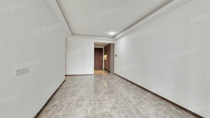 九颂中奥沃华·鸿禧二手房实景图