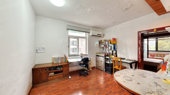 源江新村二手房实景图