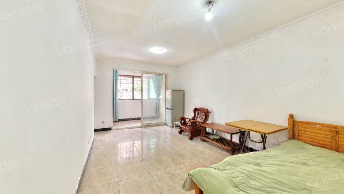 棕南西街7号二手房实景图