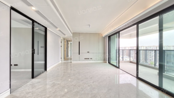 中国铁建领樾二手房实景图