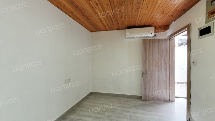 更楼弄社区二手房实景图