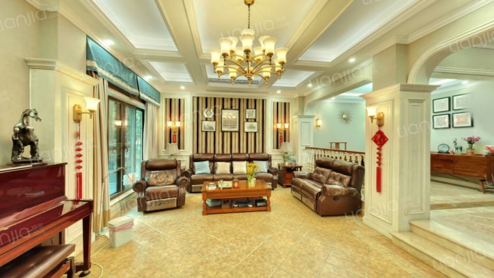 奥山别墅二手房实景图