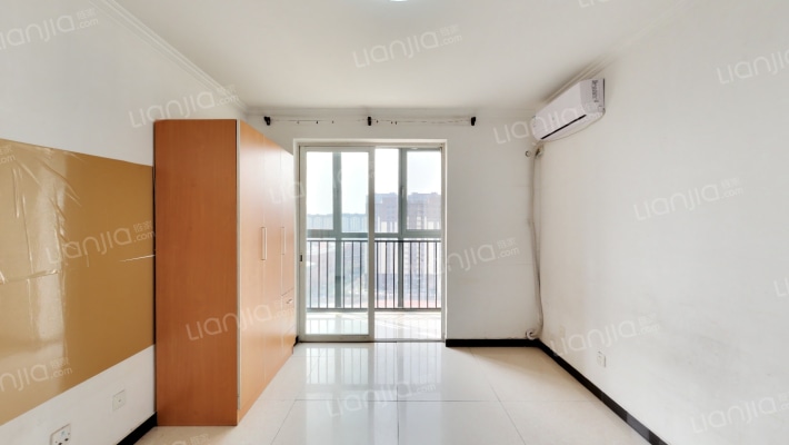 南海家园五里二手房实景图