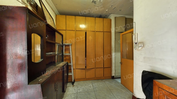 德胜门西大街64号二手房实景图