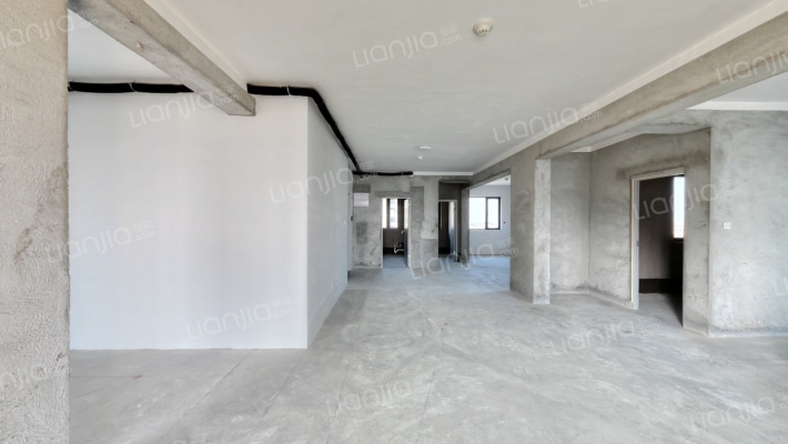 卓和佳苑二手房实景图