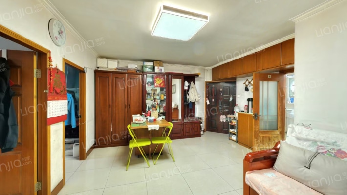 苗圃东里二手房实景图