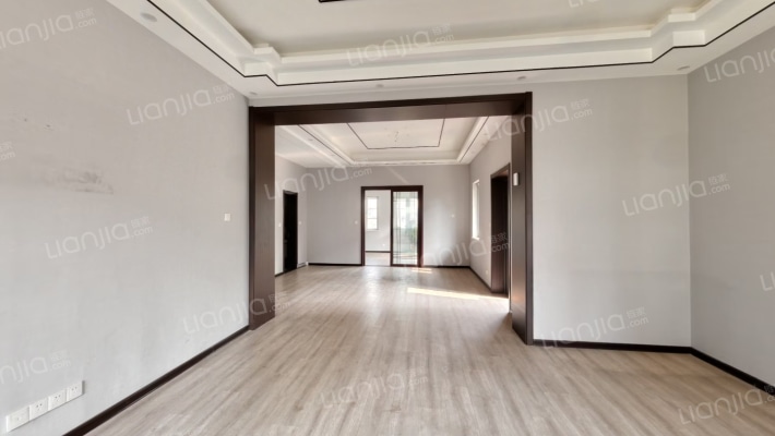 大华上海滩艺墅二手房实景图