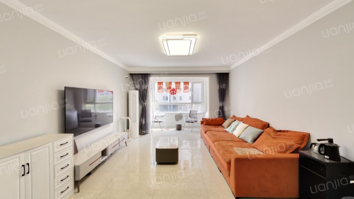 馨梅福苑东区二手房实景图