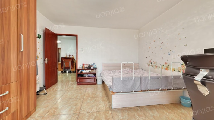 东羊庄新村二手房实景图