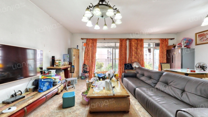 金山路100号二手房实景图