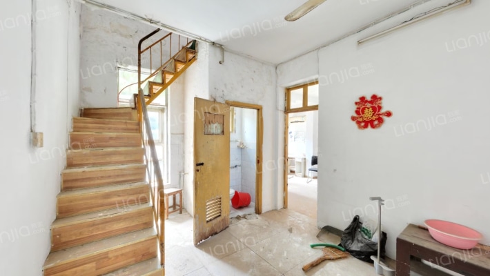 赫山新村二手房实景图