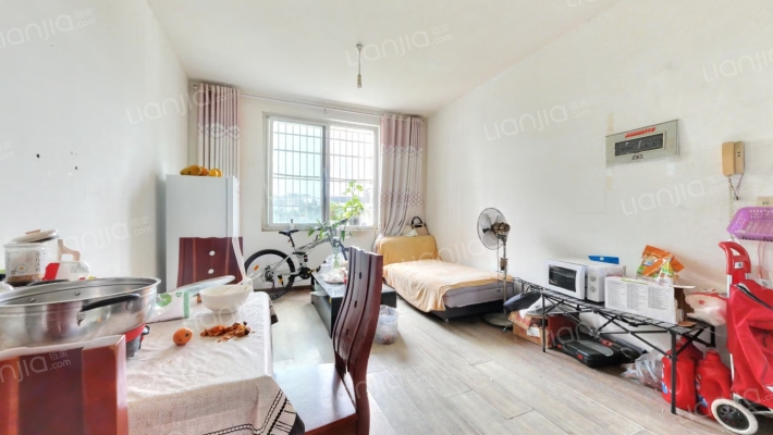 云馨苑小区二手房实景图