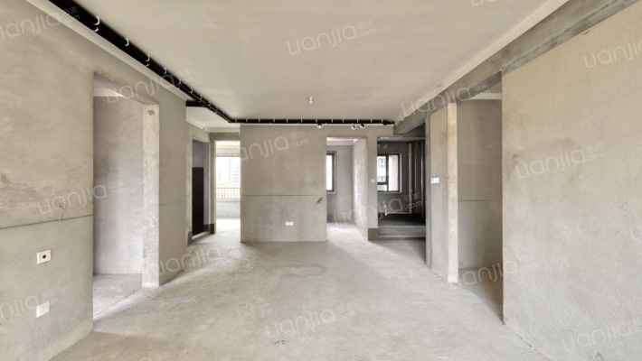 置地中心二期二手房实景图