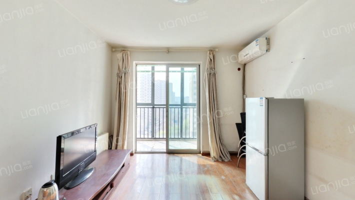 南海家园五里二手房实景图