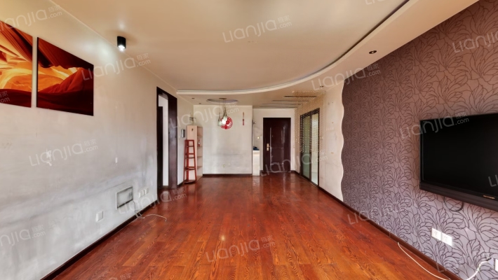 万年花城四期二手房实景图