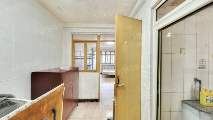 新艺路二手房实景图