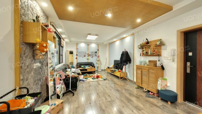 兴蓉街6号二手房实景图