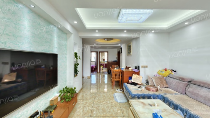 日月山水二手房实景图