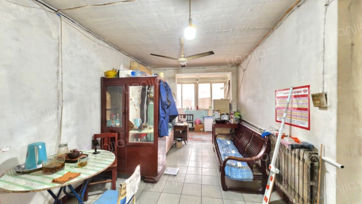 林化厂家属院二手房实景图