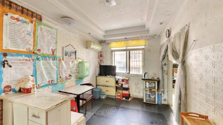 江西省皮肤病专科医院宿舍二手房实景图