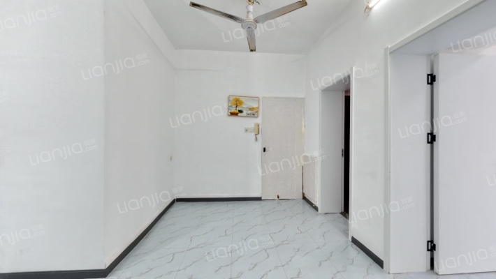 武汉市自来水公司宿舍二手房实景图