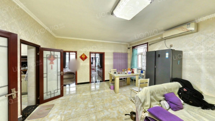 温泉花园B区二手房实景图