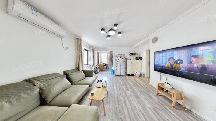 公交党校宿舍二手房实景图