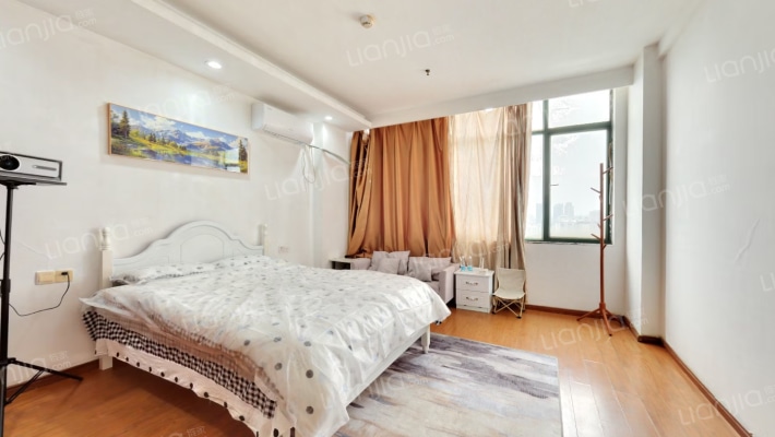 东方百灵（洪城路469号)二手房实景图