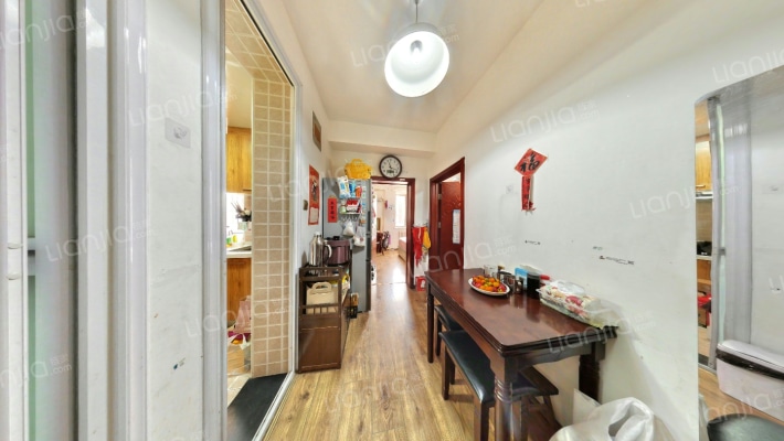 车站东街15号院二手房实景图