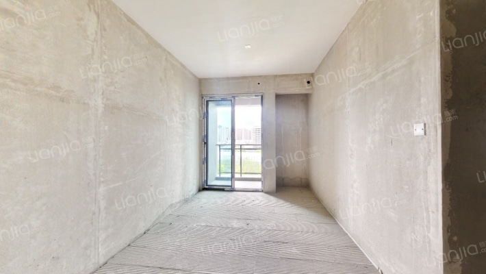 融创云湖十里B区二手房实景图