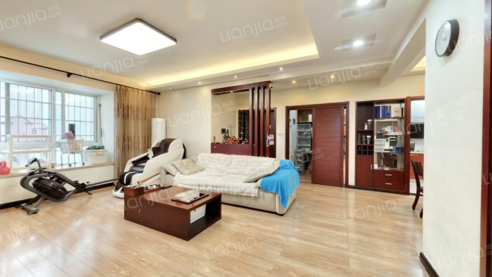 岳家嘴小区二期二手房实景图