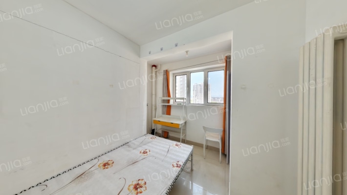 康营家园四期E区二手房实景图