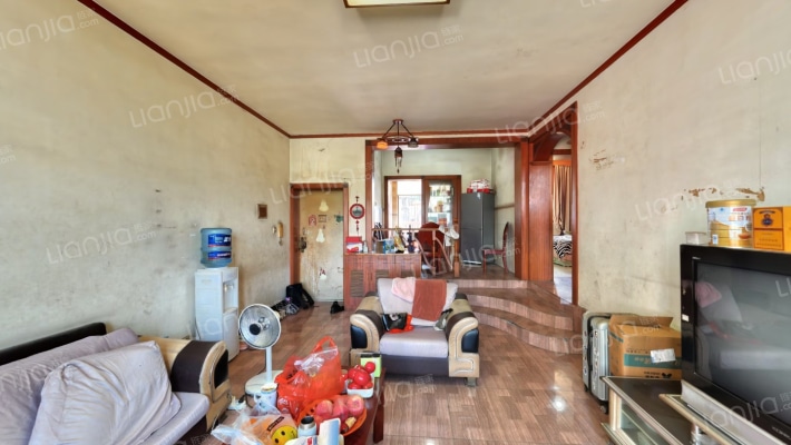 红石一街二手房实景图