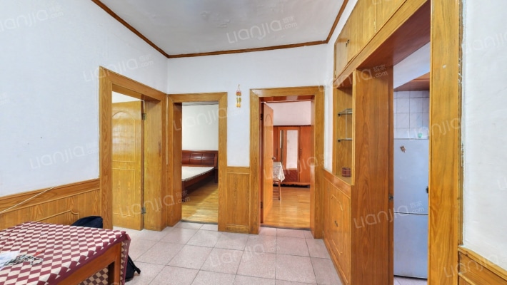 工商局宿舍二手房实景图