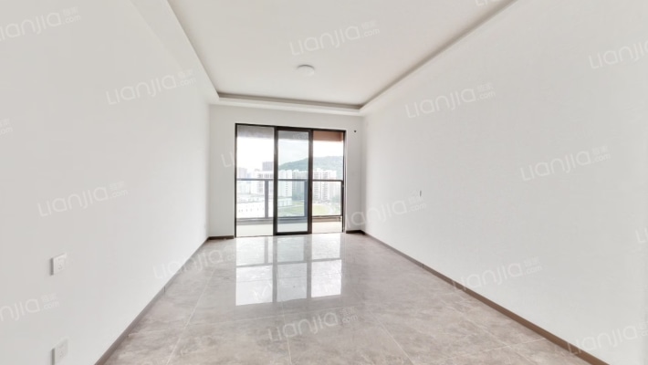 九颂中奥沃华·鸿禧二手房实景图