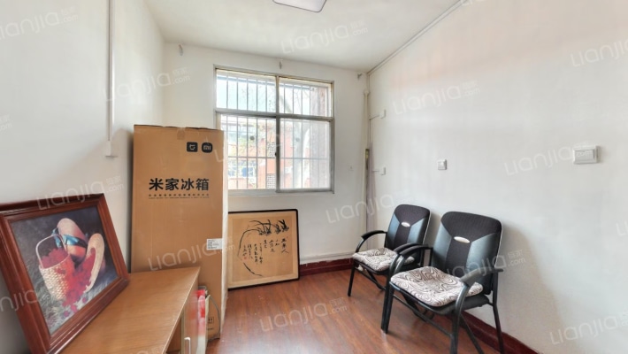 行署花园二手房实景图