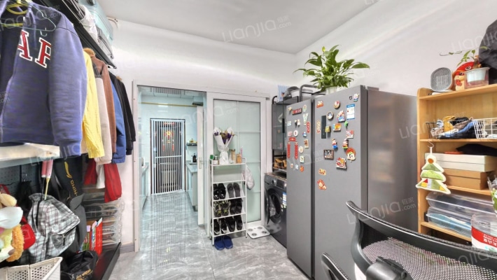 锦里西路131号二手房实景图