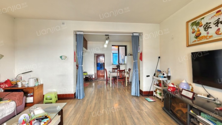 警苑二手房实景图