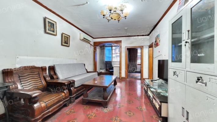 战旗东路6号二手房实景图