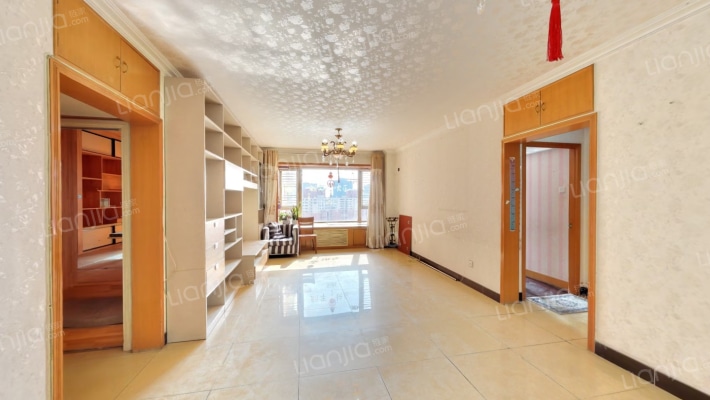 怡海花园富泽园二手房实景图