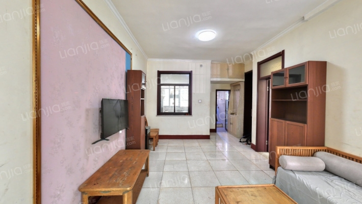 王舍人庄405号二手房实景图