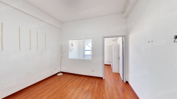 宝隆温泉公寓二手房实景图