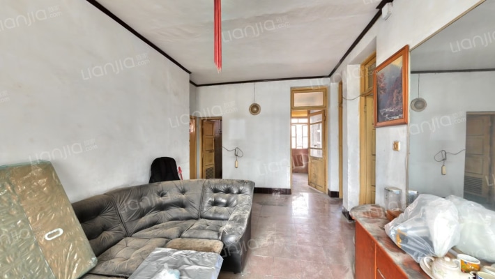 肖家村四巷8号二手房实景图