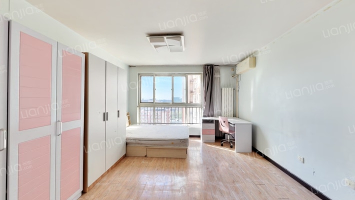 富润家园二手房实景图