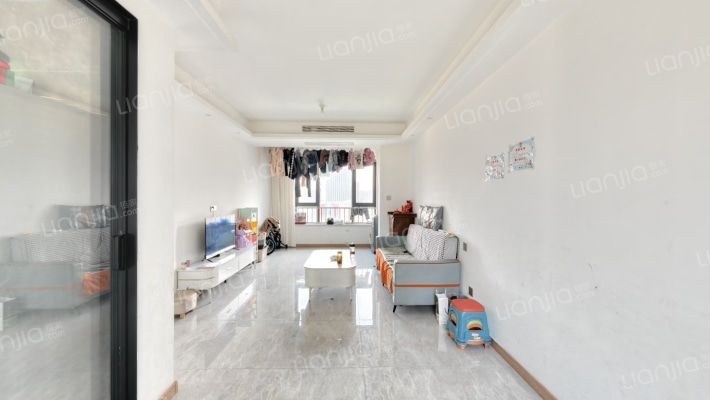 汀香郡春风里南区二手房实景图