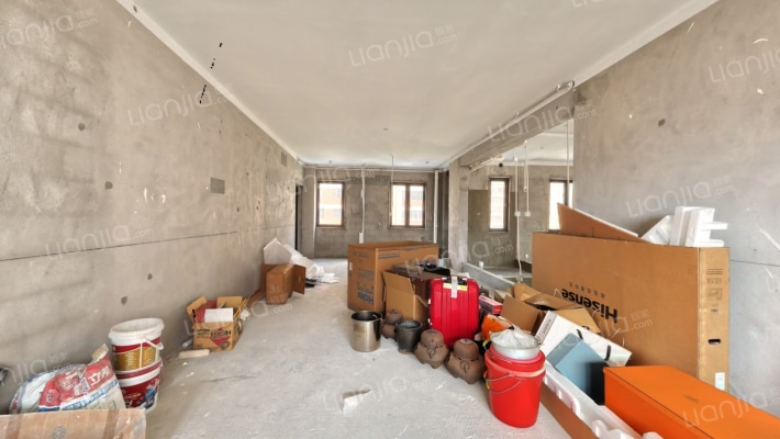 隆卓景江二手房实景图