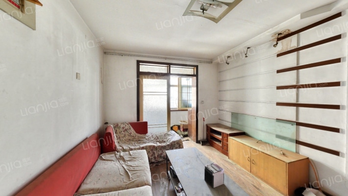 教会小区二手房实景图