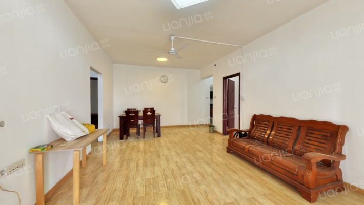 岳家嘴小区三期二手房实景图